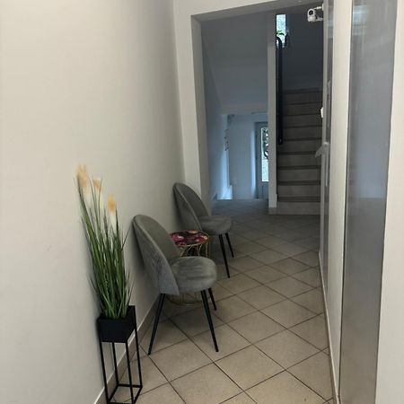 Esa Home Warschau Exterior foto